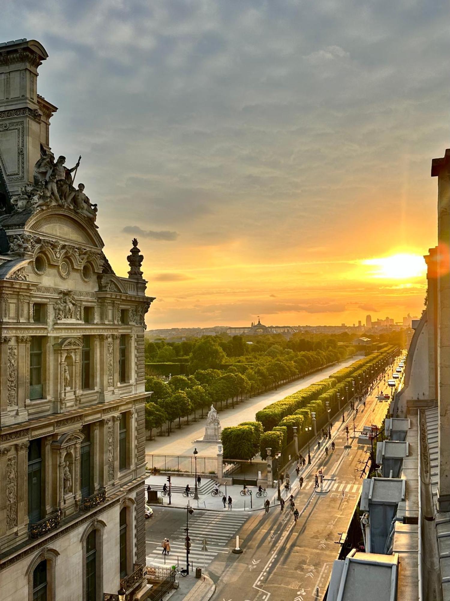 Prestige Sur Louvre Et Tuileries * Parigi